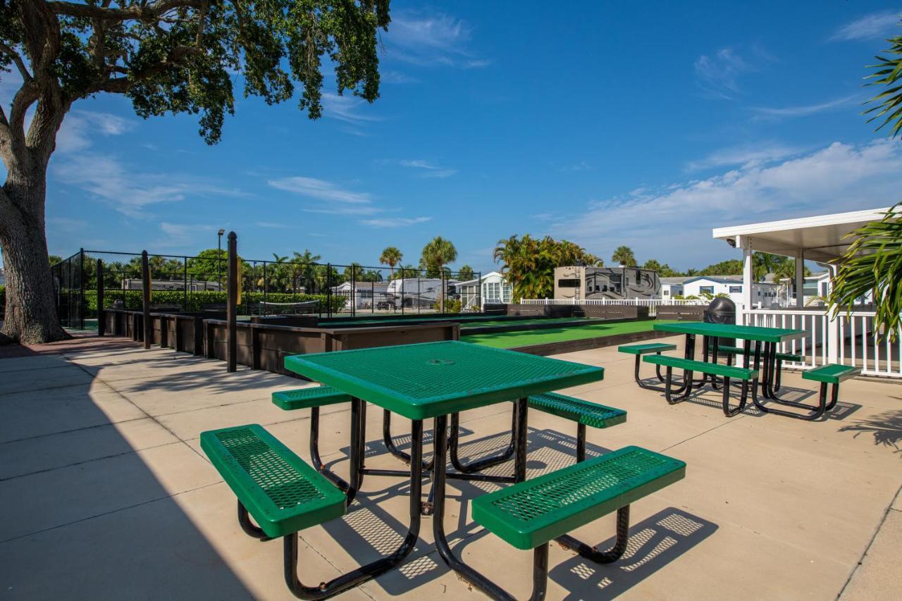 Groves Rv Resort Harlem Heights Ngoại thất bức ảnh